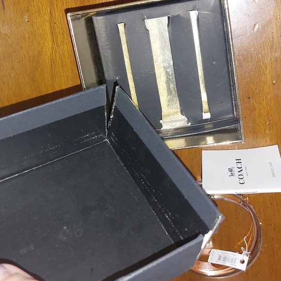 NWT Stunning Coach Bracelet Set of 3!!! - Picture 14 of 15